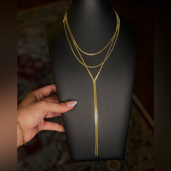 Water Resistant Tri Layer Necklace - Picture 1 of 2